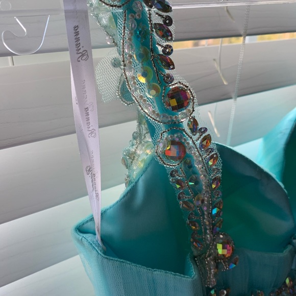 BABY BLUE DRESS - Picture 7 of 8